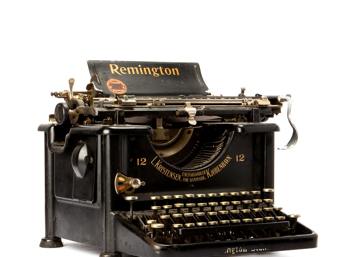 الفرق بين مُحرّري الإعلانات (كوبي رايتر) وكتّاب تجربة&nbsp;المستخدم