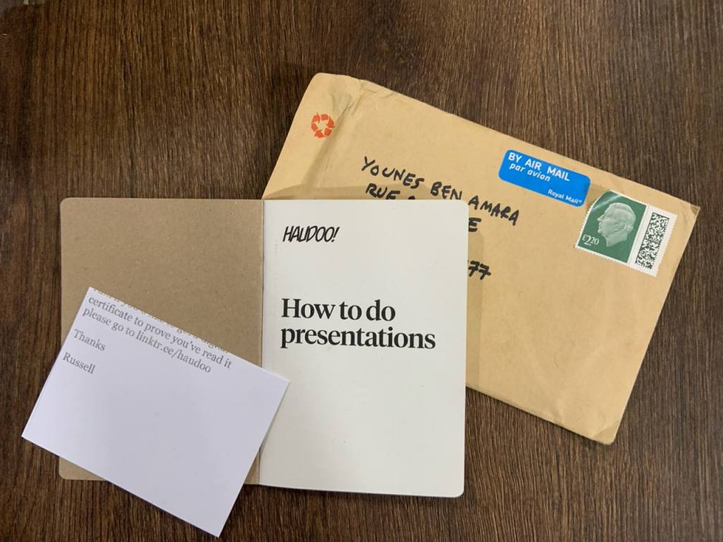 هدية هي كتيب عن كيفية إعداد العروض التقديميية من متجر Fitzrovia Light Industries